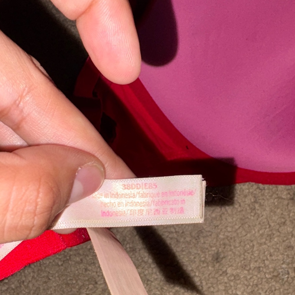 PINK Victoria's Secret Bold Red Bra - Picture 4 of 4